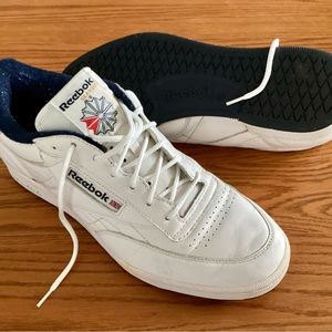 Reebok Club Men’s Tennis Shoe White Navy Athletic Lifestyle Sneaker Size 9.5 D